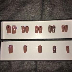 15 pc. Custom press on nails